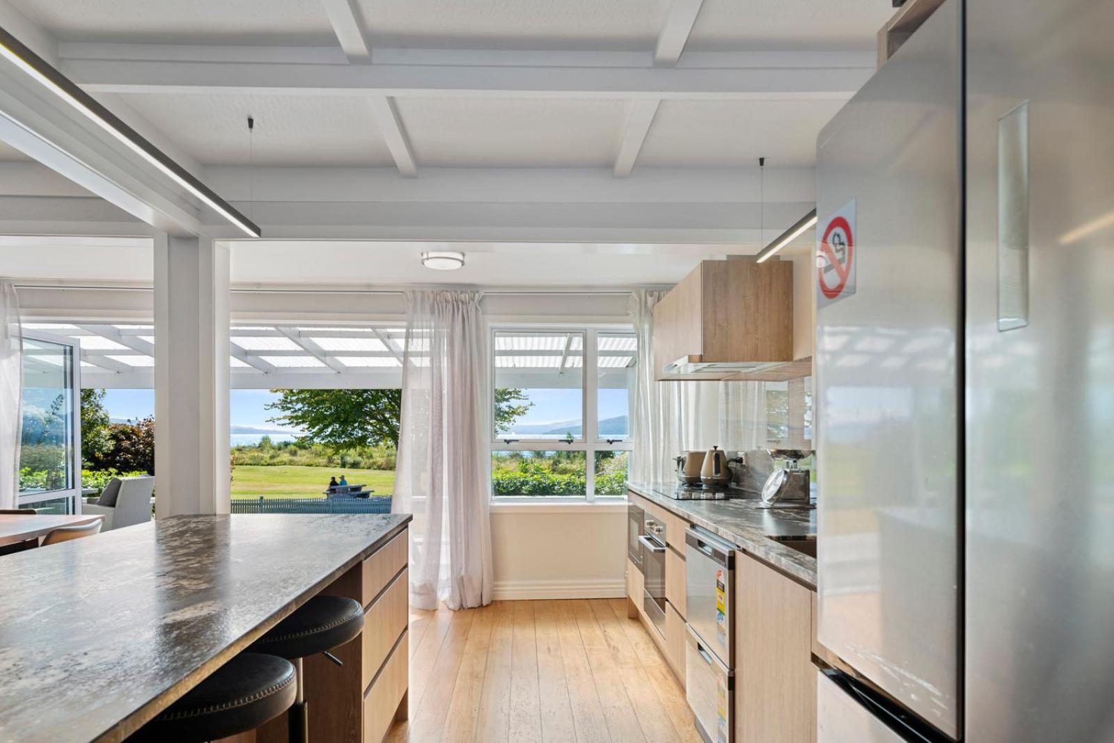 Ngongotaha Lakeside Home Роторуа Екстериор снимка