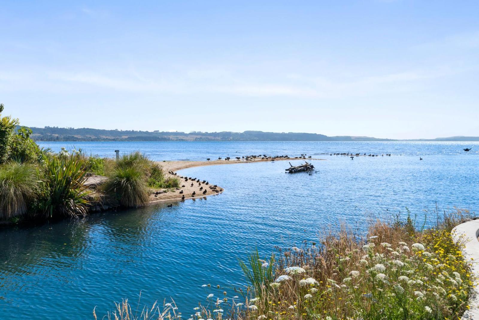 Ngongotaha Lakeside Home Роторуа Екстериор снимка